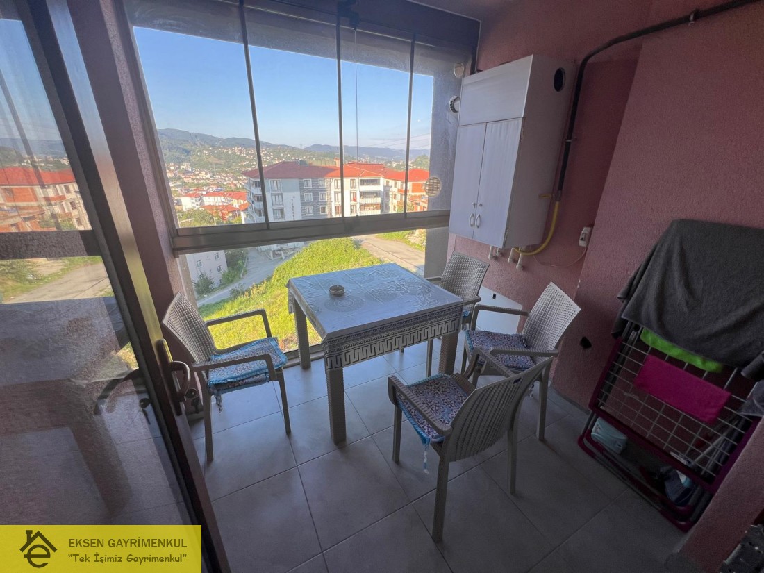 DENİZCİLİK FAKÜLTESİ MEVKİİ  ANAYOLA YAKIN EŞYALI SIFIR DAİRE.
