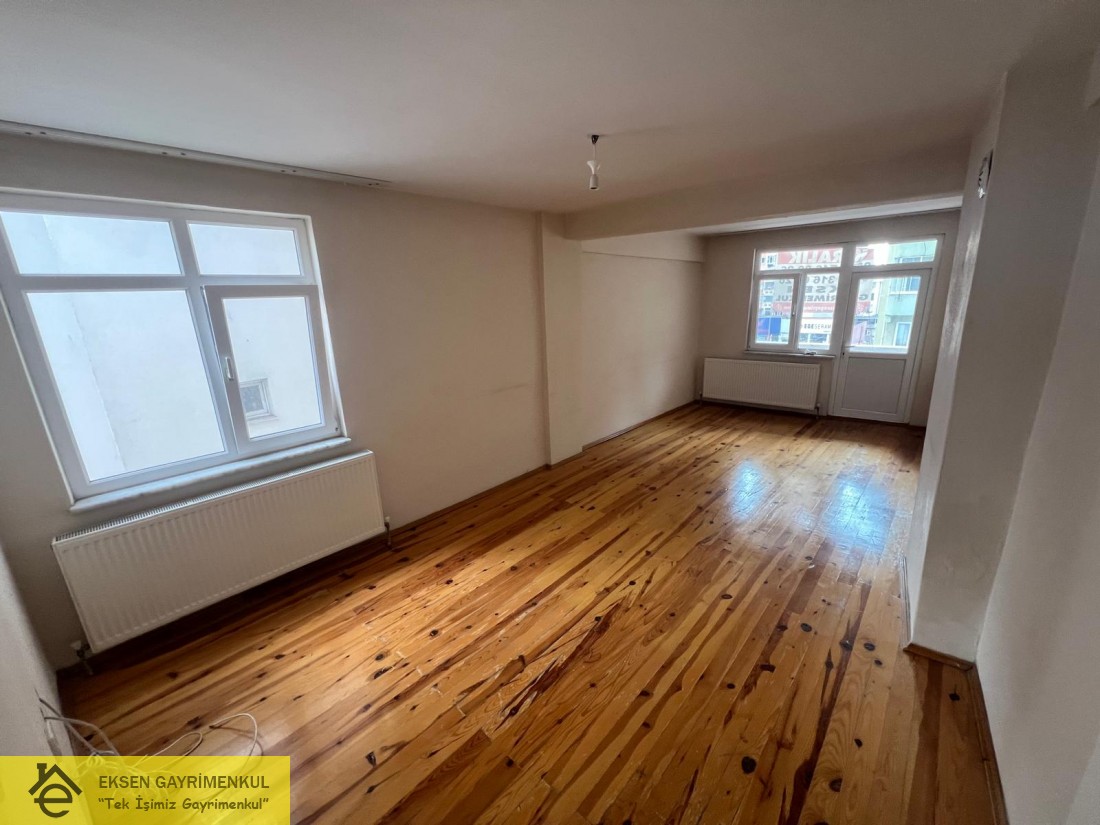 KARGOLAR CADDESİNDE 2+1 KİRALIK DAİRE