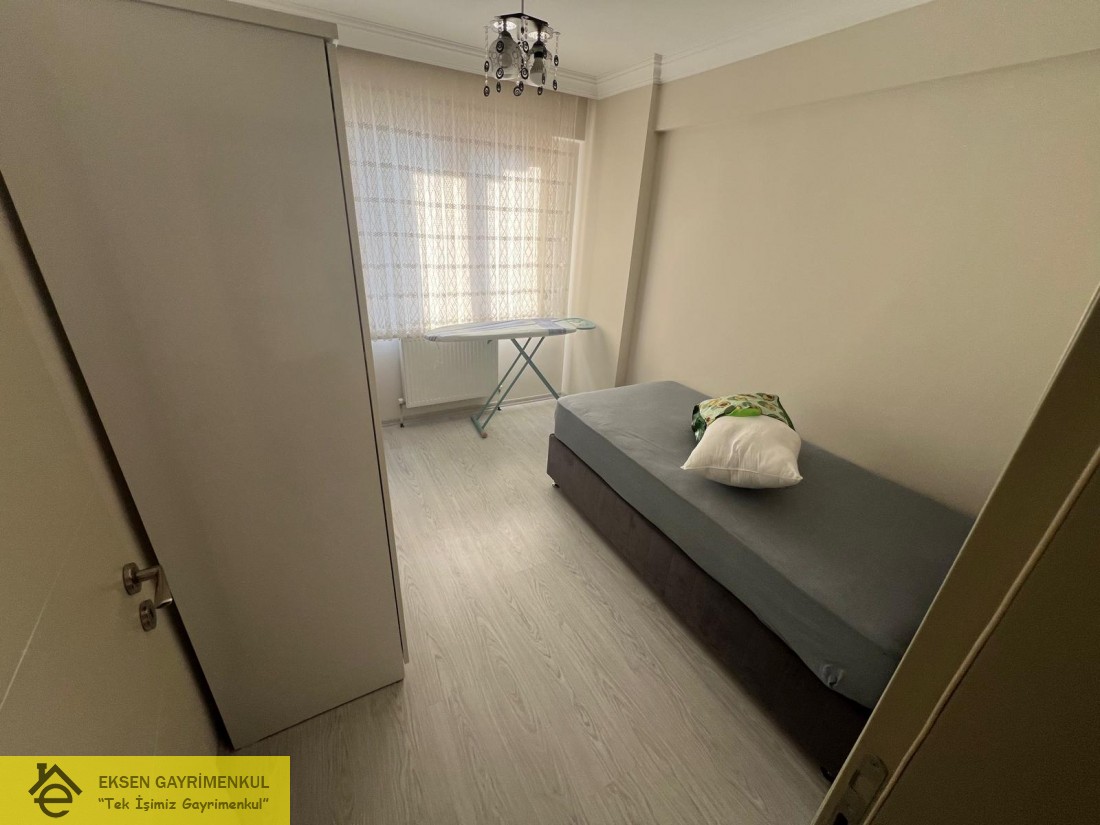DENİZCİLİK FAKÜLTESİ MEVKİİ  ANAYOLA YAKIN EŞYALI SIFIR DAİRE.