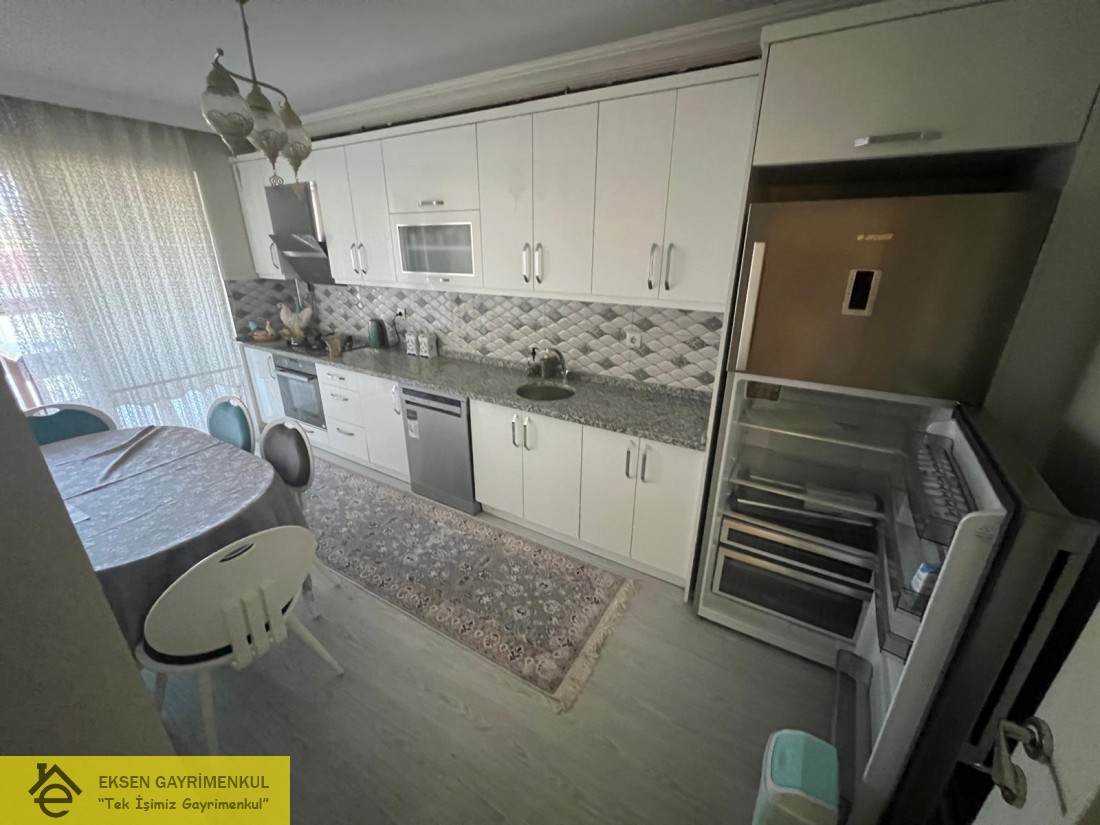 DENİZCİLİK FAKÜLTESİ MEVKİİ  ANAYOLA YAKIN EŞYALI SIFIR DAİRE.