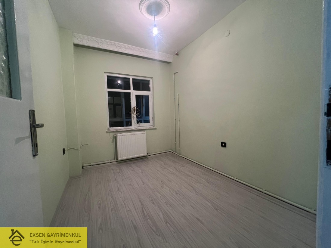 EKSEN DEN DEVREK YOLAYRIMI MEVKİİ ARA KAT KİRALIK DAİRE
