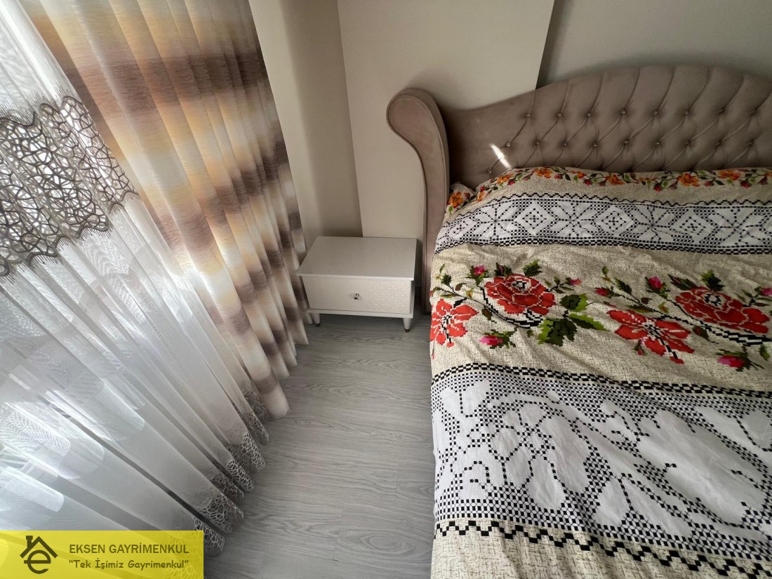 DENİZCİLİK FAKÜLTESİ MEVKİİ  ANAYOLA YAKIN EŞYALI SIFIR DAİRE.