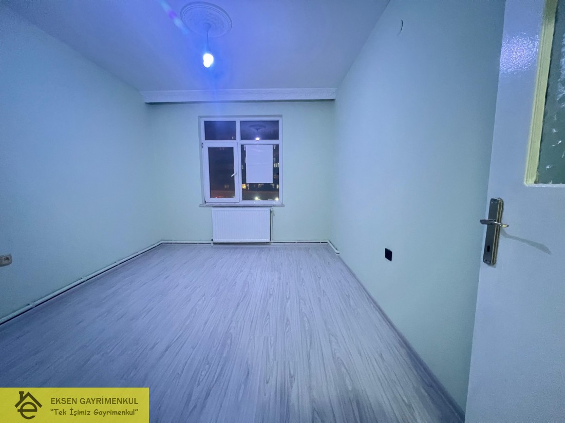 EKSEN DEN DEVREK YOLAYRIMI MEVKİİ ARA KAT KİRALIK DAİRE