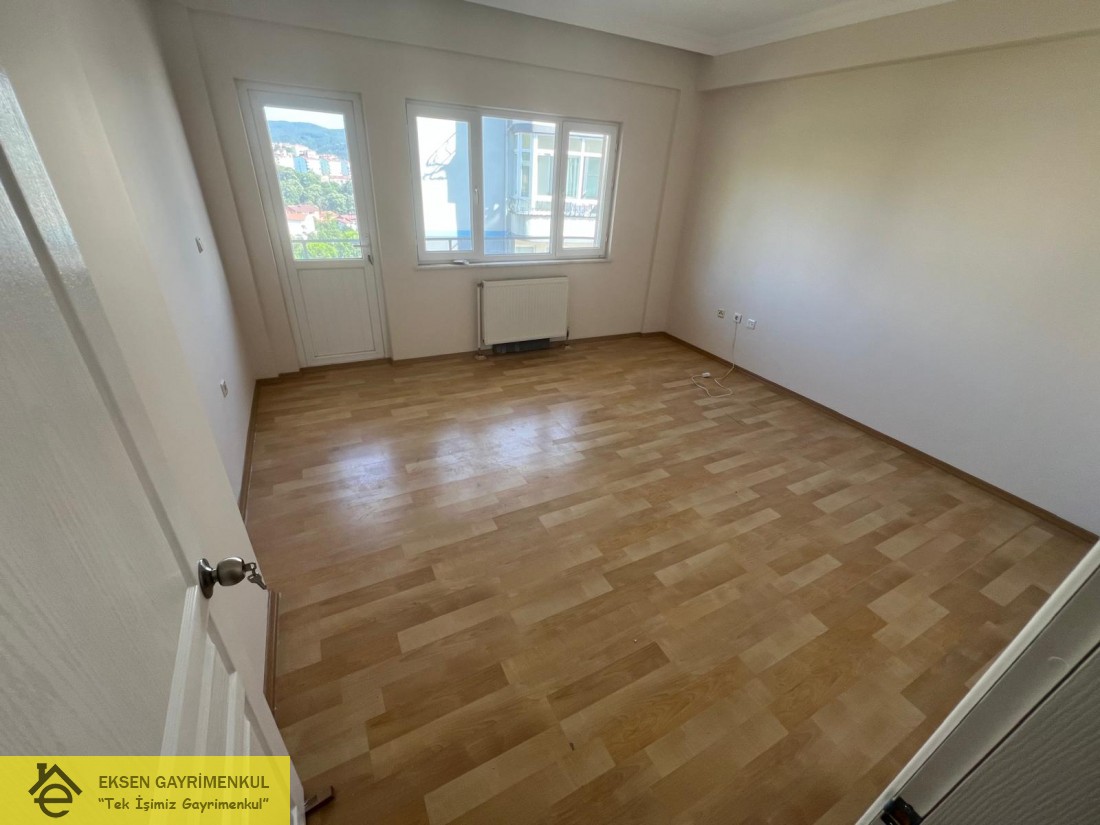 EKSEN DEN ARAKAT BAKIMLI DENİZ MANZARALI DAİRE