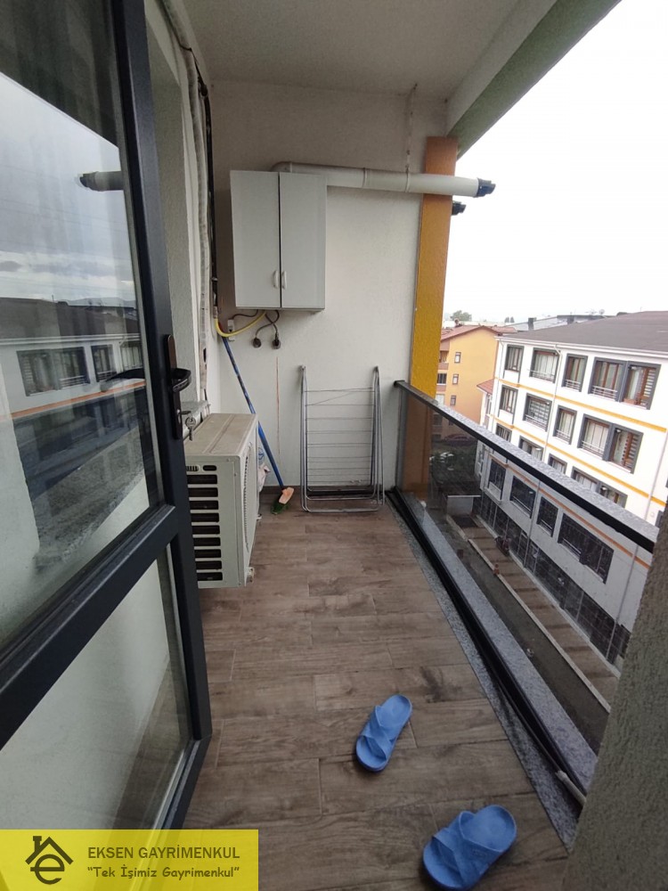 EKSEN DEN ATAVARİANT APARTMANINDA  SATILIK 1+1 DAİRE