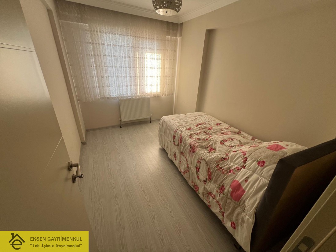 DENİZCİLİK FAKÜLTESİ MEVKİİ  ANAYOLA YAKIN EŞYALI SIFIR DAİRE.