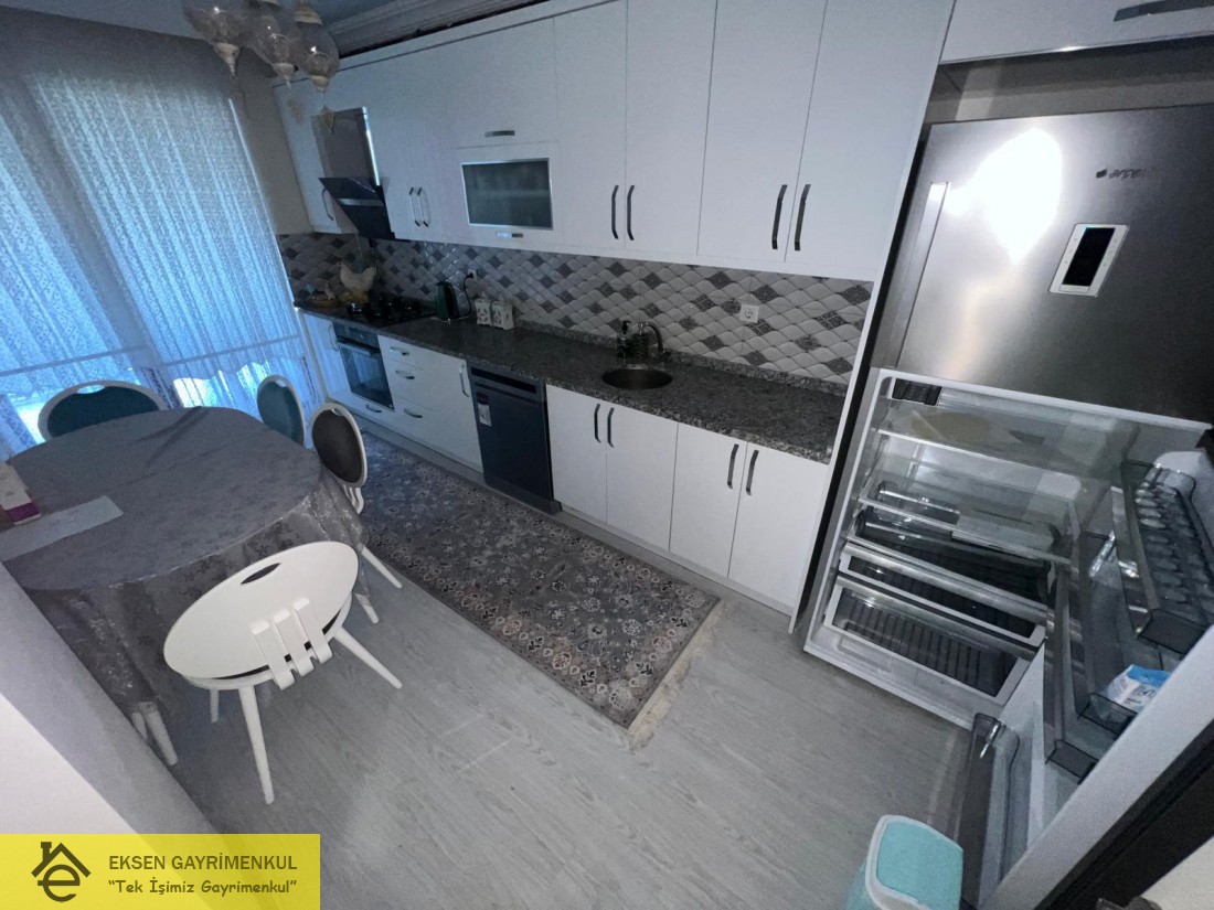 DENİZCİLİK FAKÜLTESİ MEVKİİ  ANAYOLA YAKIN EŞYALI SIFIR DAİRE.
