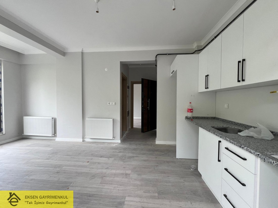 EKSEN DEN KEMER MEVKİİ ARAKAT SIFIR 1+1 DAİRE. 