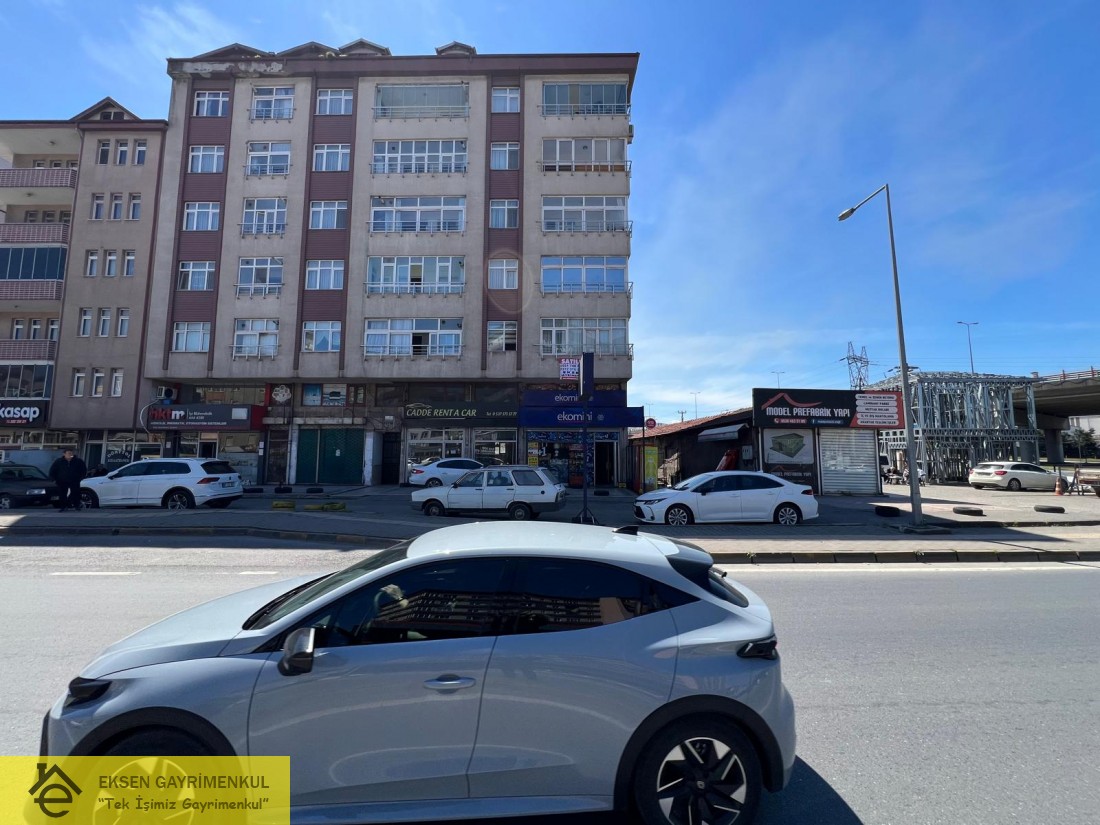 EKSEN GAYRİMENKUL DEN SATILIK YÜKSEK KİRA GETİRİLİ CADDE DÜKKANI 