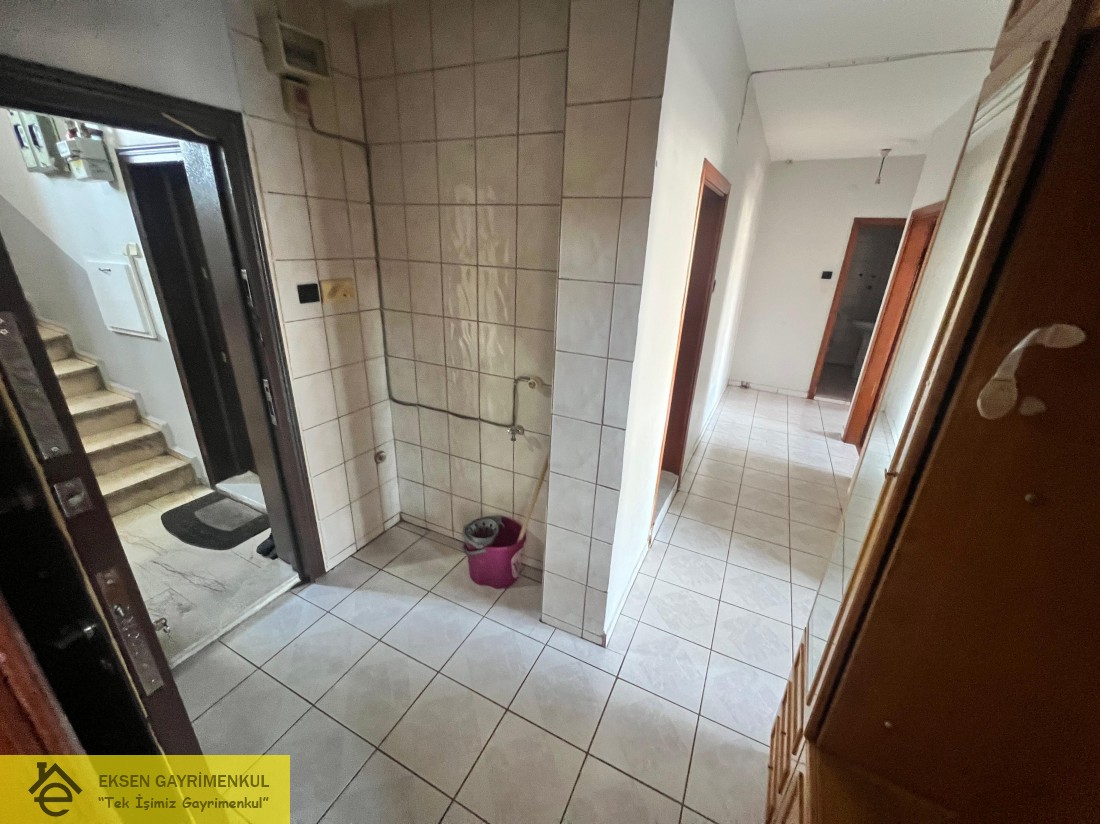 DEVREK YOL AYRIMI MEVKİİ ASANSÖRLÜ BİNADA  ARAKAT DAİRE