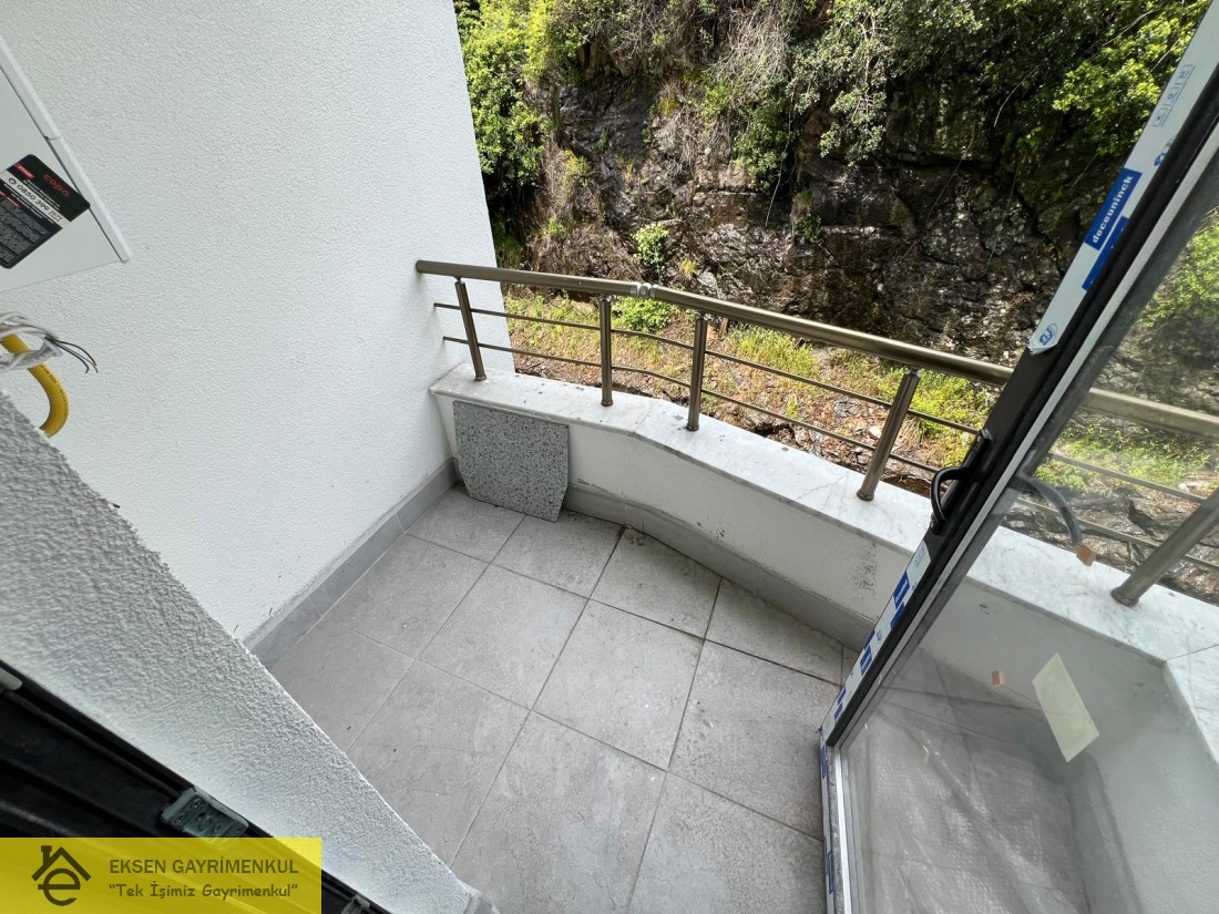 EKSEN DEN KEMER MEVKİİ ARAKAT SIFIR 1+1 DAİRE. 