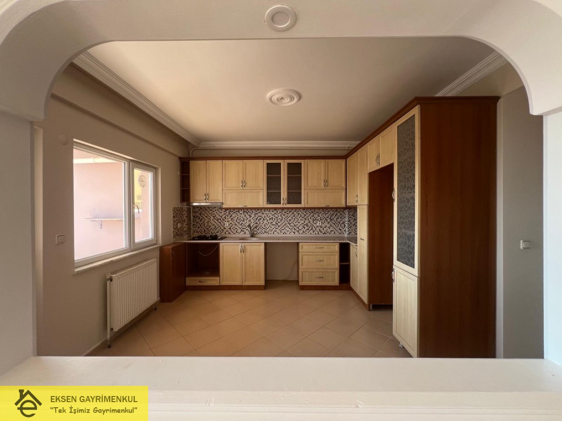 EKSEN DEN ARAKAT BAKIMLI DENİZ MANZARALI DAİRE