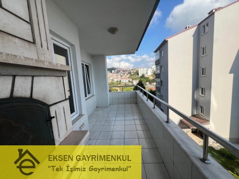 EKSEN DEN ADLİYE VERGİ DAİRESİ MEVKİİ SİTE İÇERİSİNDE DENİZ MANZARALI DAİRE