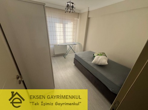 DENİZCİLİK FAKÜLTESİ MEVKİİ  ANAYOLA YAKIN EŞYALI SIFIR DAİRE.