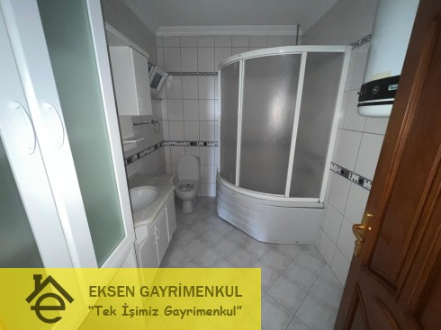 EKSEN DEN ADLİYE VERGİ DAİRESİ MEVKİİ SİTE İÇERİSİNDE DENİZ MANZARALI DAİRE