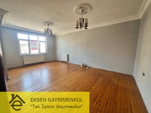 DEVREK YOL AYRIMI MEVKİİ ASANSÖRLÜ BİNADA  ARAKAT DAİRE