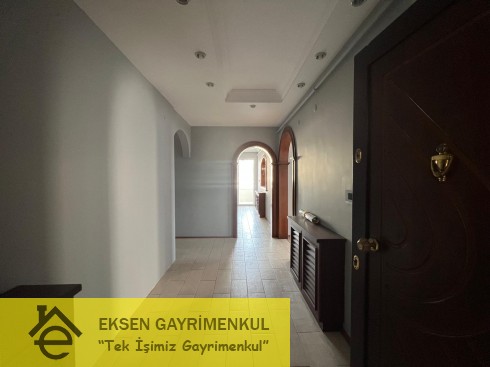 EKSEN DEN ADLİYE VERGİ DAİRESİ MEVKİİ SİTE İÇERİSİNDE DENİZ MANZARALI DAİRE