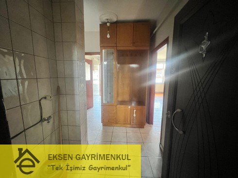 DEVREK YOL AYRIMI MEVKİİ ASANSÖRLÜ BİNADA  ARAKAT DAİRE