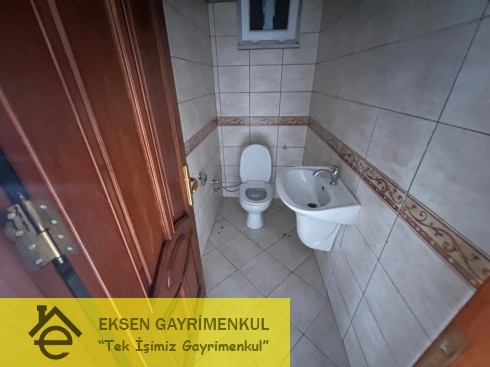 EKSEN DEN ADLİYE VERGİ DAİRESİ MEVKİİ SİTE İÇERİSİNDE DENİZ MANZARALI DAİRE