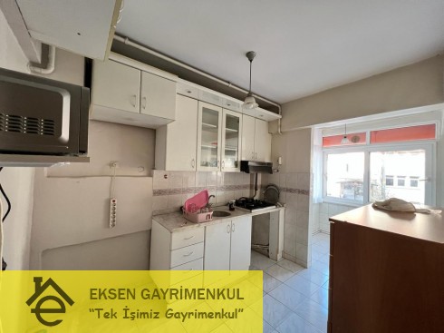 KADI TARLASI MEVKİİ AÇIK OTOPARKLI NEZİH SİTEDE 3+1 DAİRE