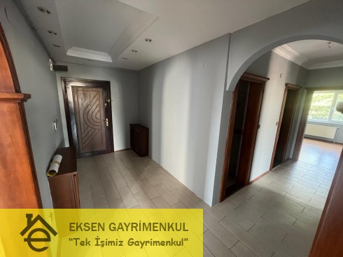 EKSEN DEN ADLİYE VERGİ DAİRESİ MEVKİİ SİTE İÇERİSİNDE DENİZ MANZARALI DAİRE
