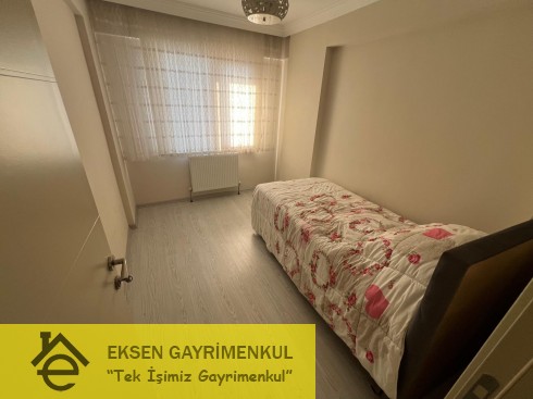 DENİZCİLİK FAKÜLTESİ MEVKİİ  ANAYOLA YAKIN EŞYALI SIFIR DAİRE.