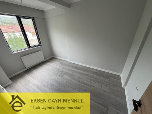 EKSEN DEN KEMER MEVKİİ ARAKAT SIFIR 1+1 DAİRE. 