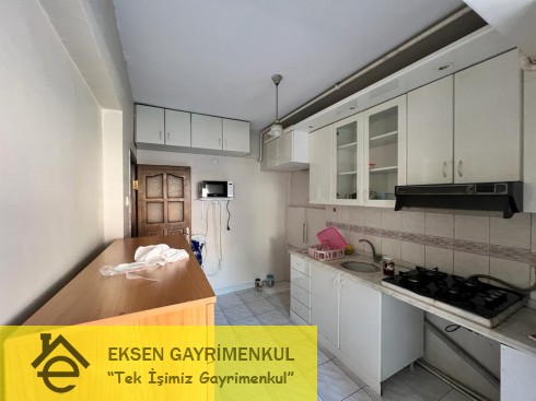 KADI TARLASI MEVKİİ AÇIK OTOPARKLI NEZİH SİTEDE 3+1 DAİRE