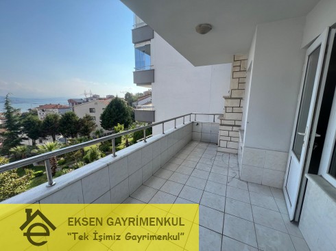 EKSEN DEN ADLİYE VERGİ DAİRESİ MEVKİİ SİTE İÇERİSİNDE DENİZ MANZARALI DAİRE