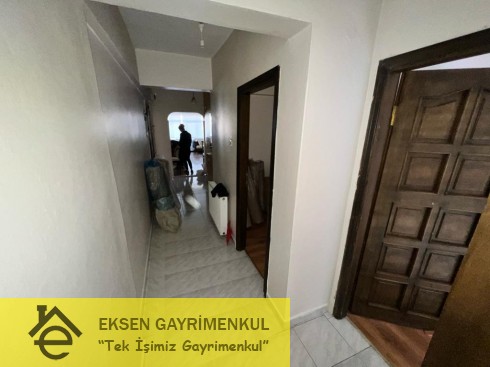 KADI TARLASI MEVKİİ AÇIK OTOPARKLI NEZİH SİTEDE 3+1 DAİRE