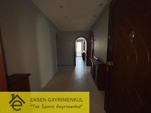 EKSEN DEN ADLİYE VERGİ DAİRESİ MEVKİİ SİTE İÇERİSİNDE DENİZ MANZARALI DAİRE