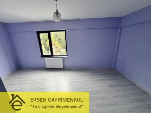 ERDEMİR CADDESİ ÜZERİNDE SIFIR AYARINDA KİRALIK  1+1DAİRE