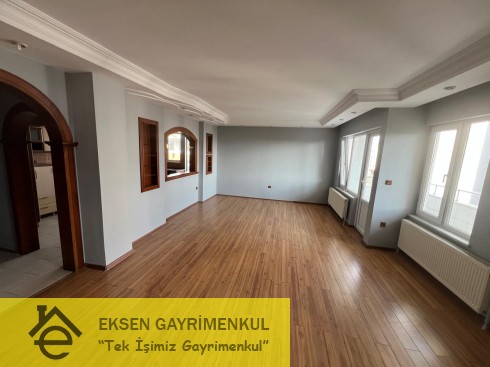 EKSEN DEN ADLİYE VERGİ DAİRESİ MEVKİİ SİTE İÇERİSİNDE DENİZ MANZARALI DAİRE