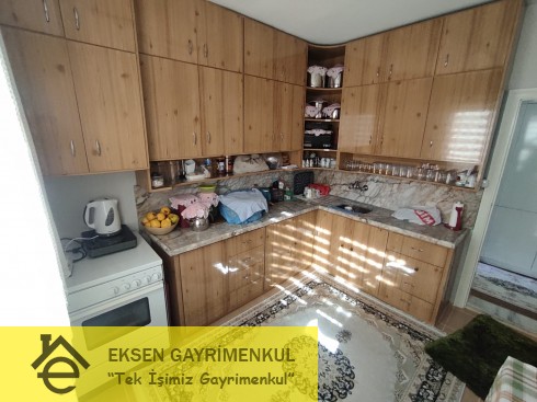 265 M2 ARSA İÇİNDE BAHÇELİ YAPILI MÜSTAKİL BİNA 