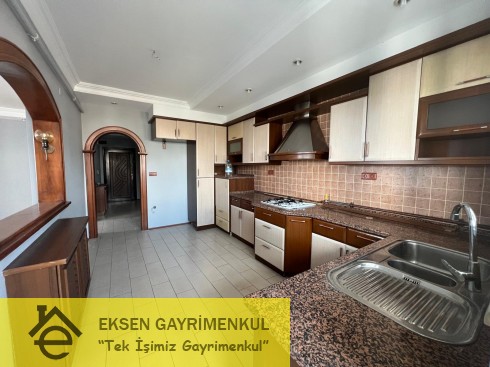 EKSEN DEN ADLİYE VERGİ DAİRESİ MEVKİİ SİTE İÇERİSİNDE DENİZ MANZARALI DAİRE