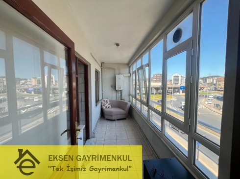 DEVREK YOL AYRIMI MEVKİİ ASANSÖRLÜ BİNADA  ARAKAT DAİRE