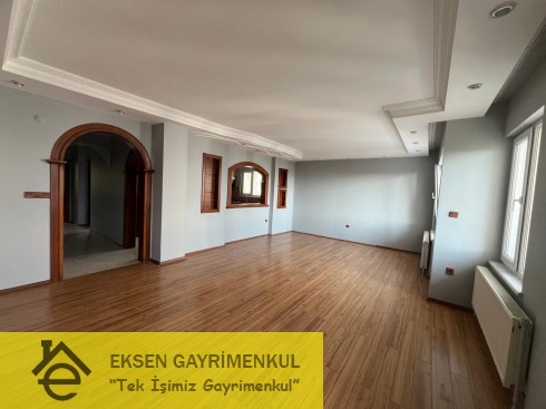EKSEN DEN ADLİYE VERGİ DAİRESİ MEVKİİ SİTE İÇERİSİNDE DENİZ MANZARALI DAİRE